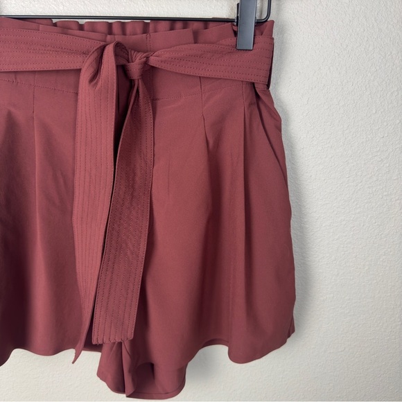 Athleta Skyline Shorts II in Cognac Brown - Picture 5 of 10
